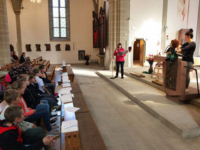 Vorstellung der Kommunionkinder in St. Crescentius (Foto: Norbert Müller)